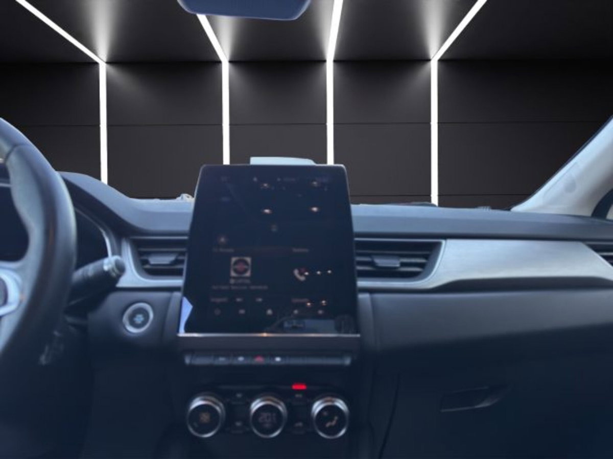 Renault Captur Plug-in Hybrid E-Tech 160 CV Intens (16)