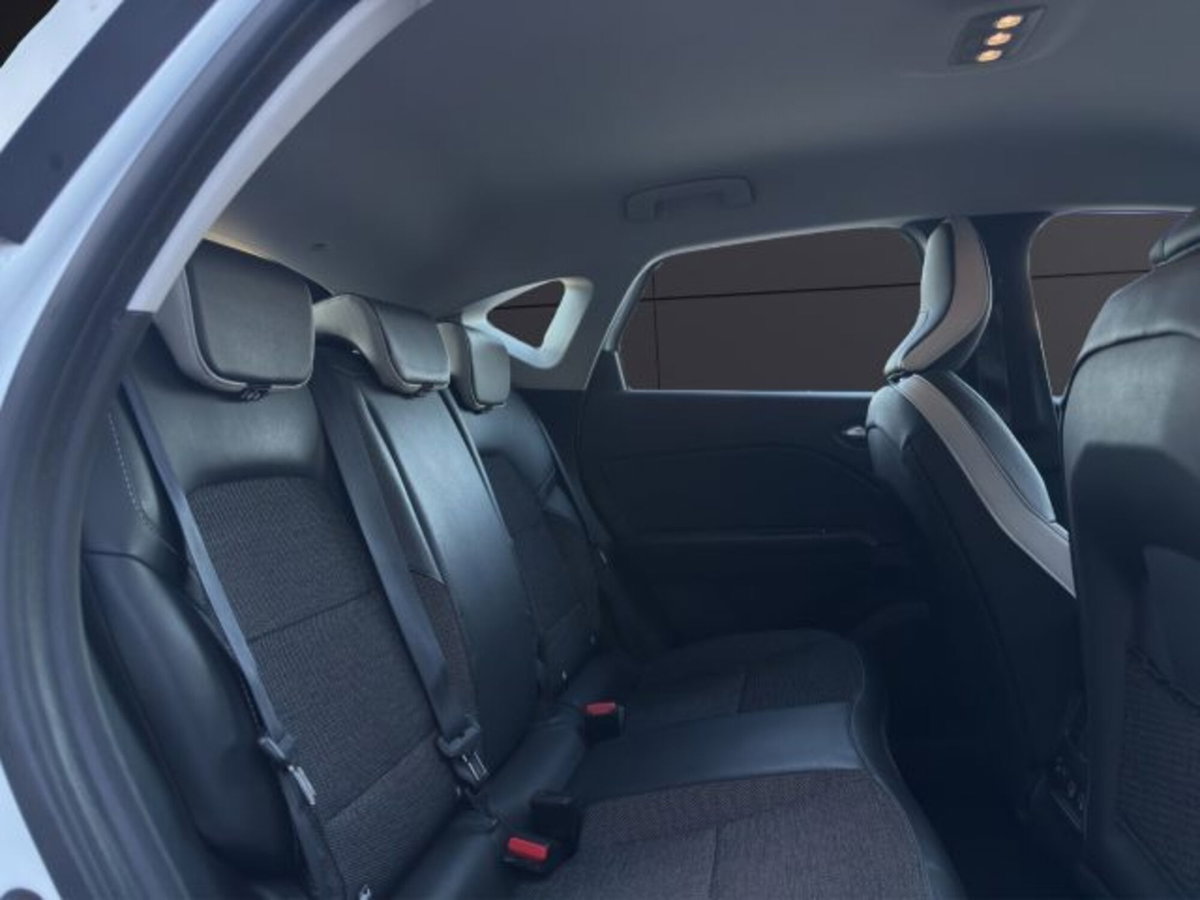 Renault Captur Plug-in Hybrid E-Tech 160 CV Intens (19)
