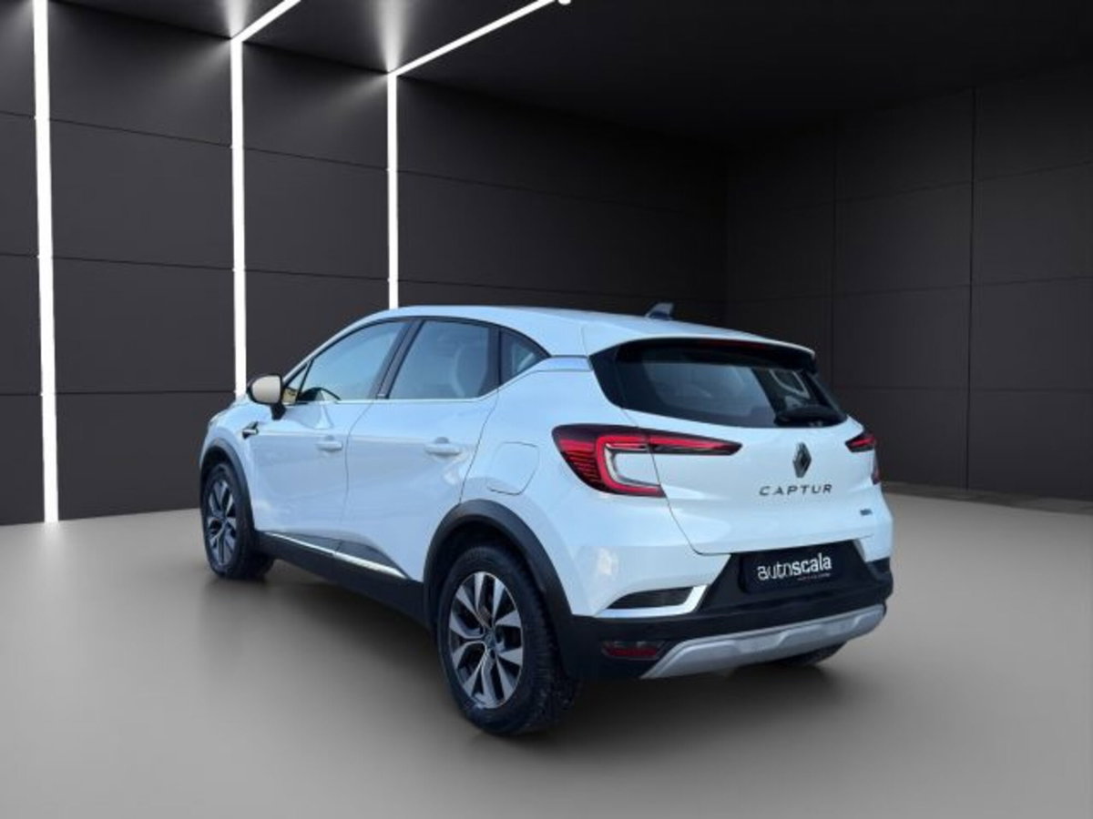 Renault Captur Plug-in Hybrid E-Tech 160 CV Intens (3)