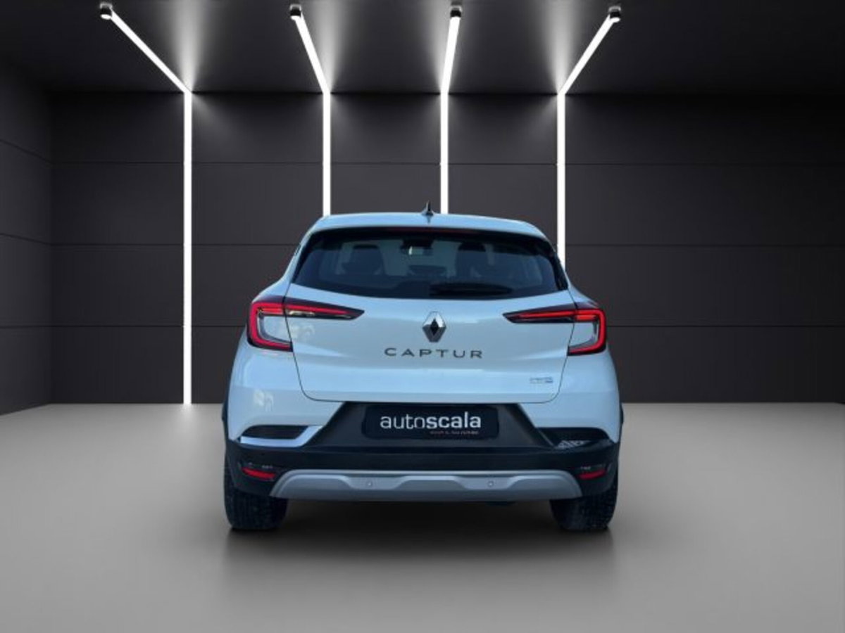 Renault Captur Plug-in Hybrid E-Tech 160 CV Intens (4)
