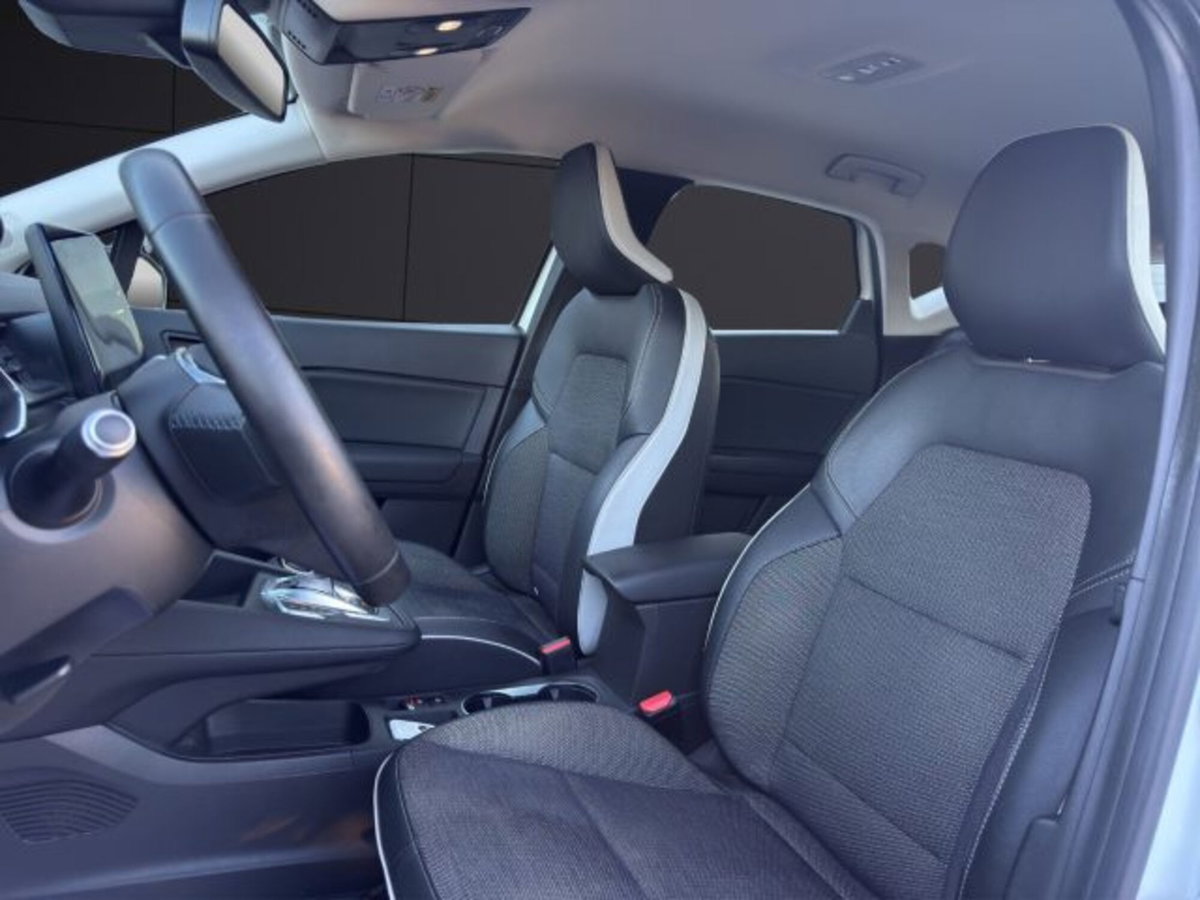 Renault Captur Plug-in Hybrid E-Tech 160 CV Intens (9)