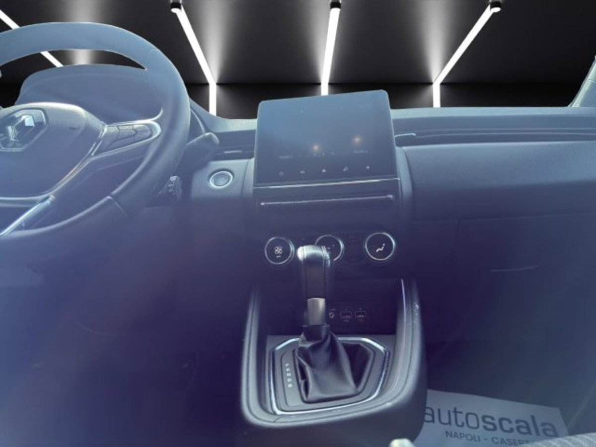 Renault Clio Full Hybrid E-Tech 140 CV 5 porte Intens (15)