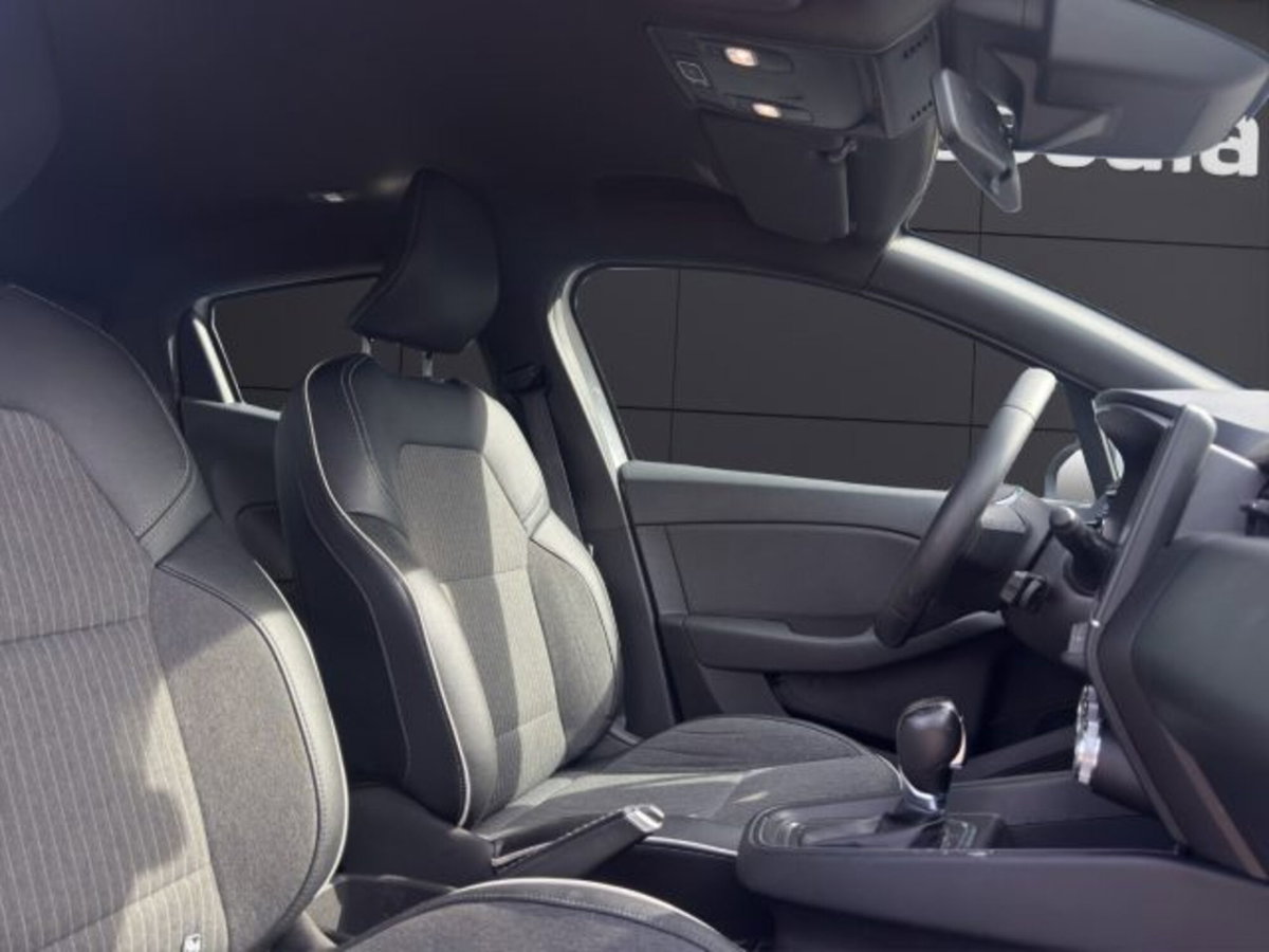 Renault Clio Full Hybrid E-Tech 140 CV 5 porte Intens (18)