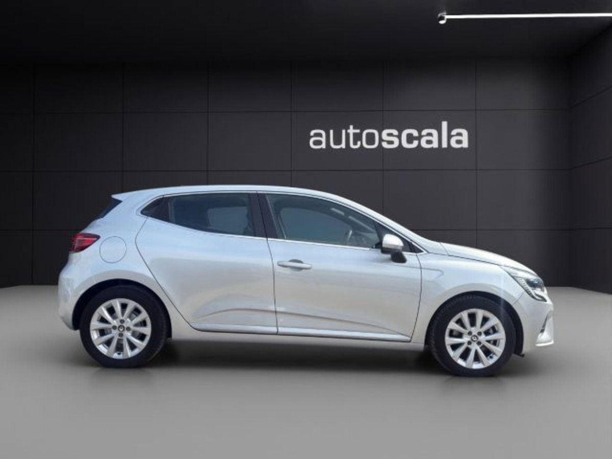 Renault Clio Full Hybrid E-Tech 140 CV 5 porte Intens (6)