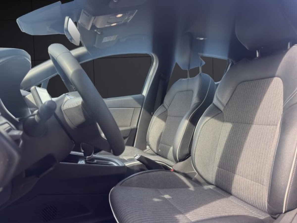 Renault Clio Full Hybrid E-Tech 140 CV 5 porte Intens (9)