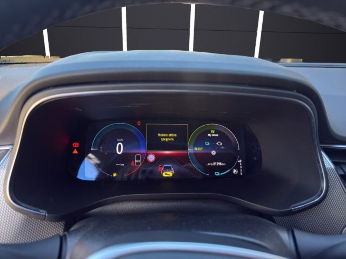 Renault Arkana E-Tech 145 CV Intens (11)