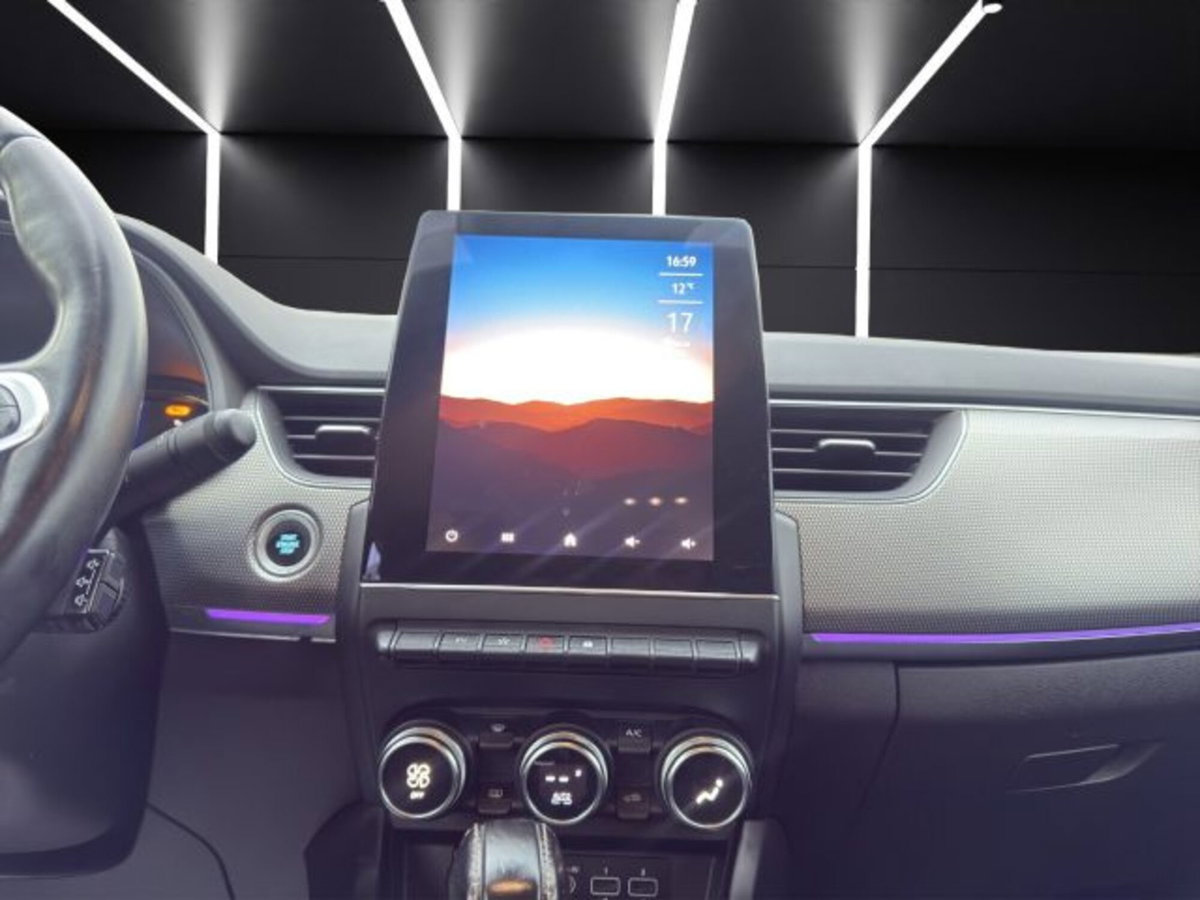 Renault Arkana E-Tech 145 CV Intens (16)