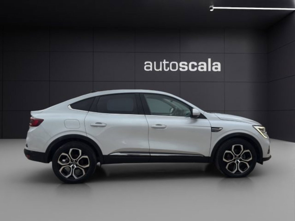 Renault Arkana E-Tech 145 CV Intens (6)