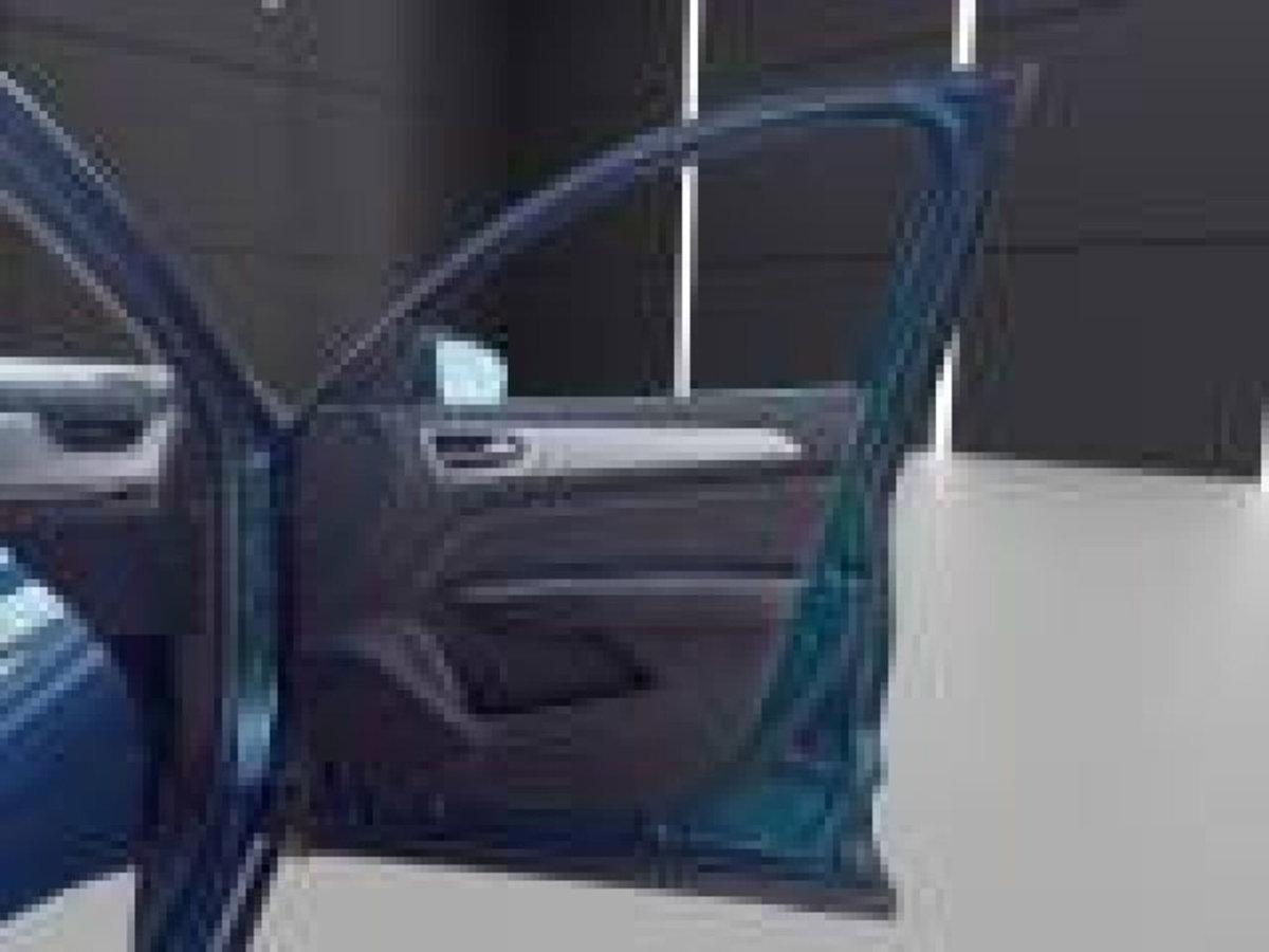 Renault Arkana E-Tech 145 CV Intens (16)