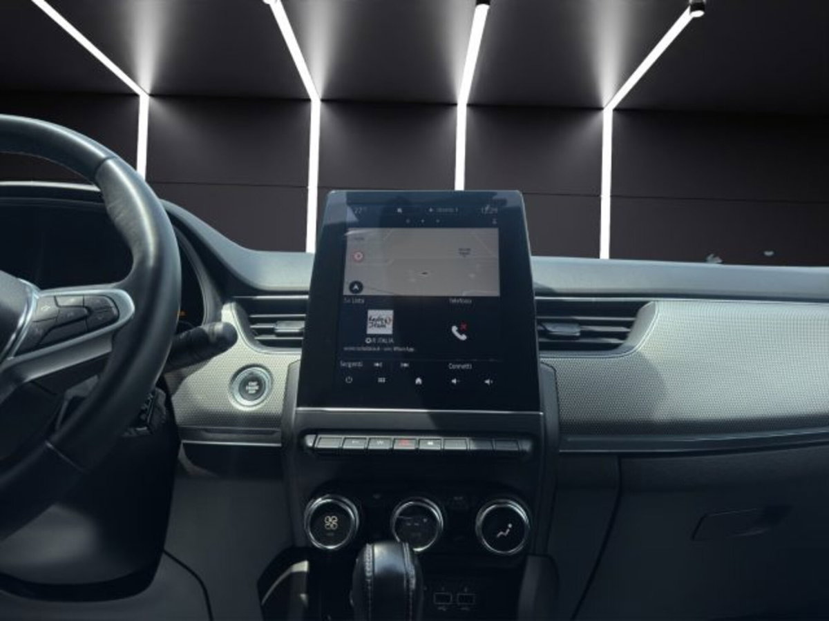 Renault Arkana E-Tech 145 CV Intens (16)
