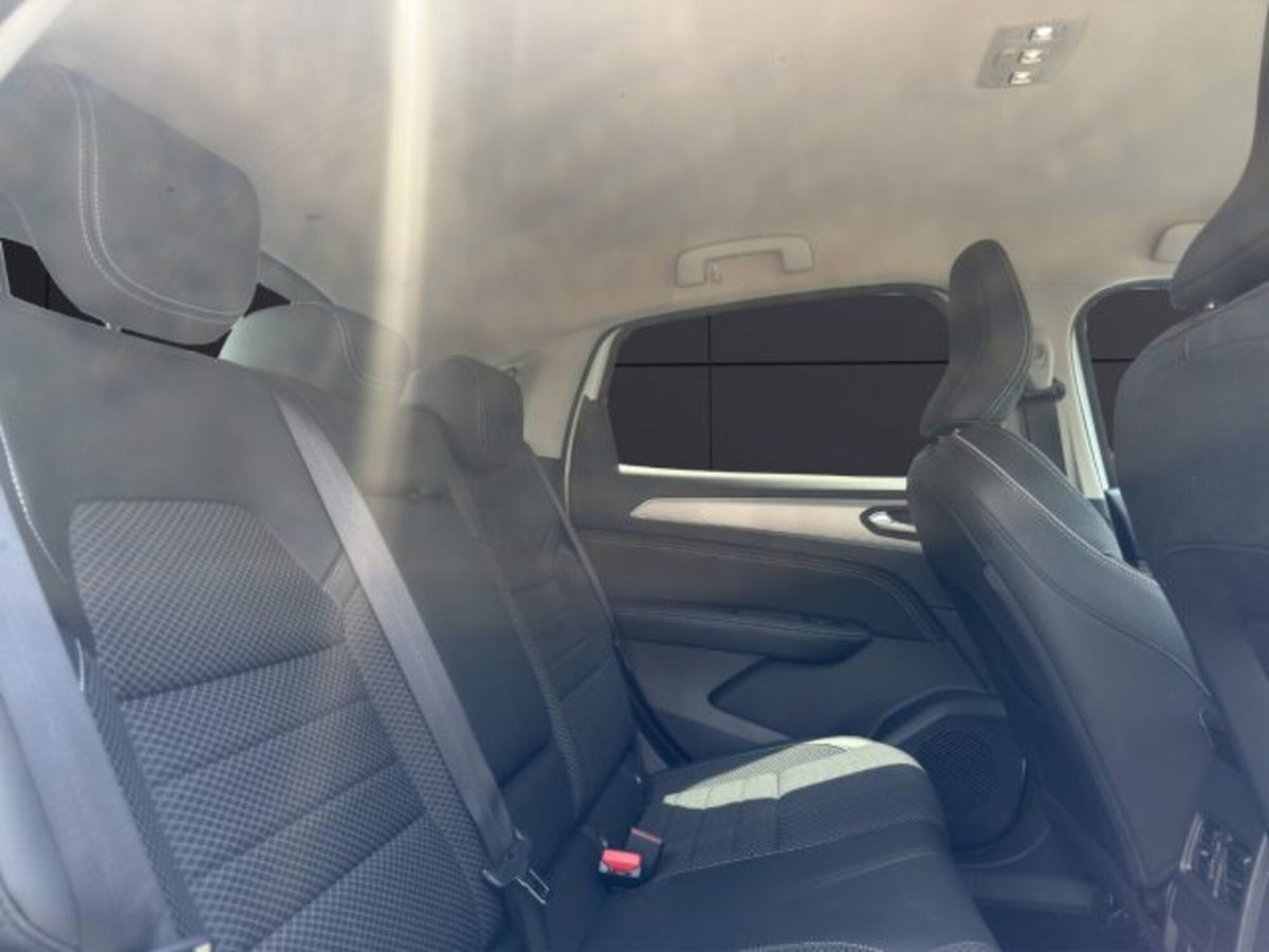 Renault Arkana E-Tech 145 CV Intens (19)