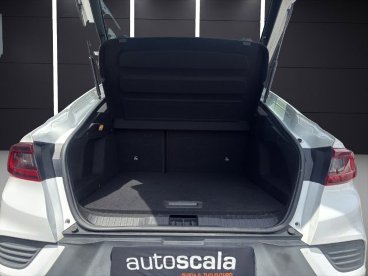 Renault Arkana E-Tech 145 CV Intens (20)