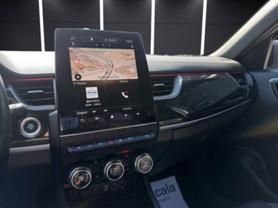 Renault Arkana E-Tech 145 CV R.S.Line Fast Track (16)
