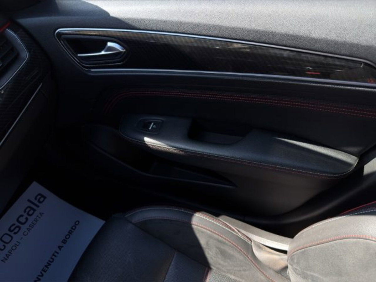 Renault Arkana E-Tech 145 CV R.S.Line Fast Track (17)