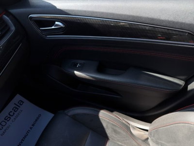 Renault Arkana E-Tech 145 CV R.S.Line Fast Track (17)