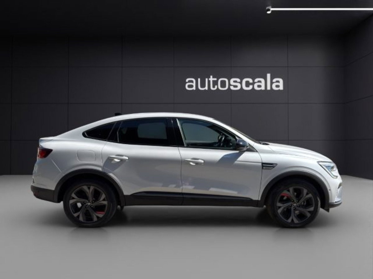 Renault Arkana E-Tech 145 CV R.S.Line Fast Track (6)