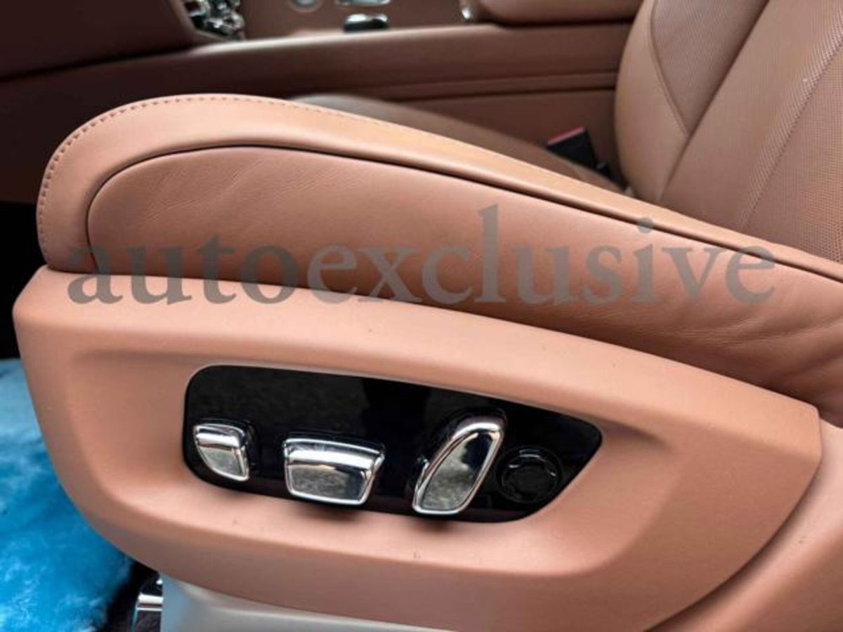Rolls Royce Ghost Ghost 6.7 V12 Silver Badge (10)