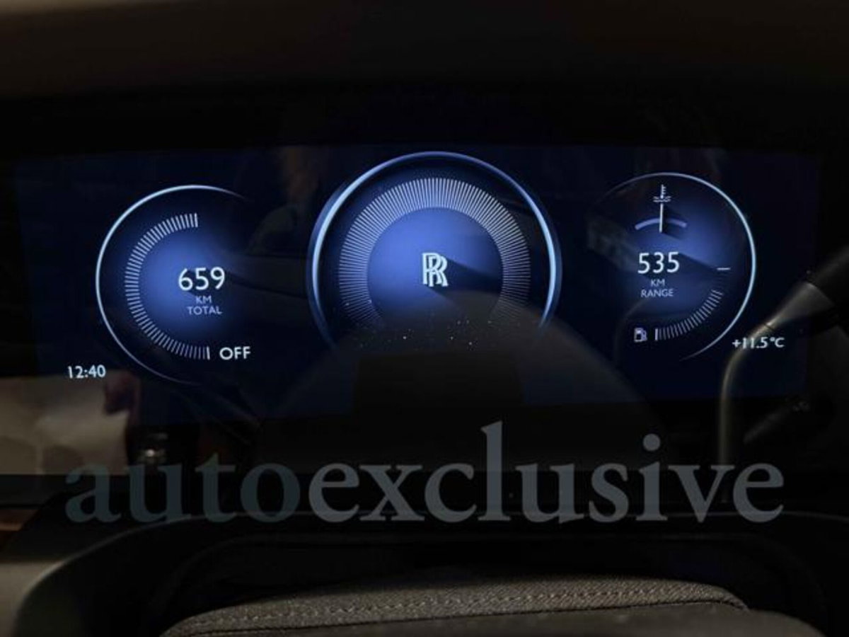 Rolls Royce Ghost Ghost 6.7 V12 Silver Badge (15)