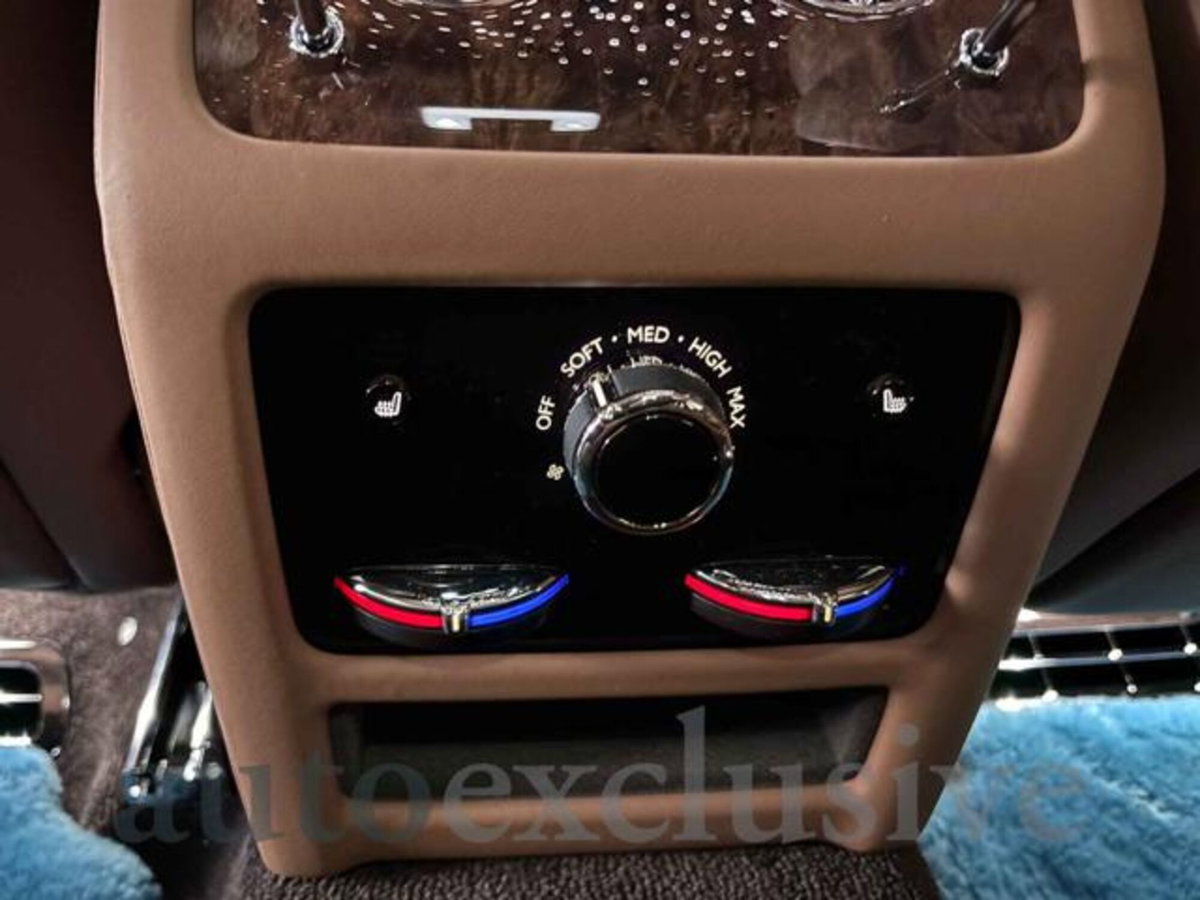 Rolls Royce Ghost Ghost 6.7 V12 Silver Badge (20)