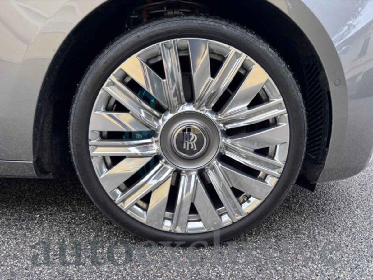 Rolls Royce Ghost Ghost 6.7 V12 Silver Badge (6)