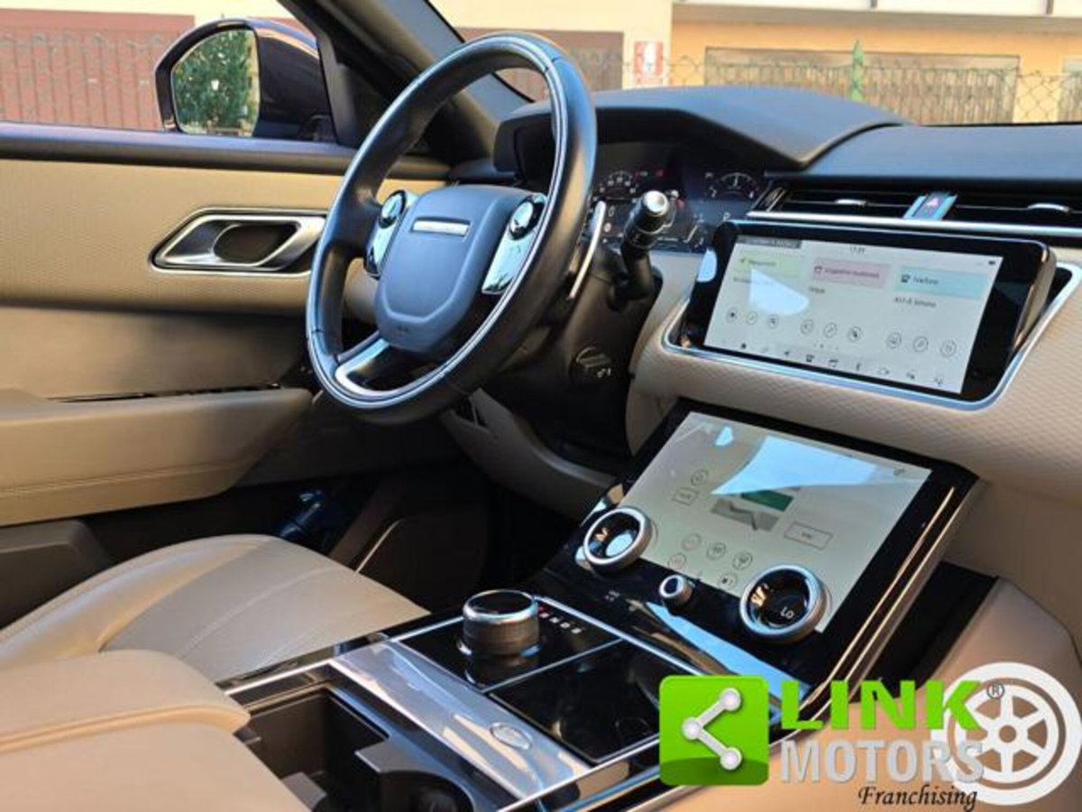 Land Rover Range Rover Velar 2.0D I4 240 CV R-Dynamic SE (15)