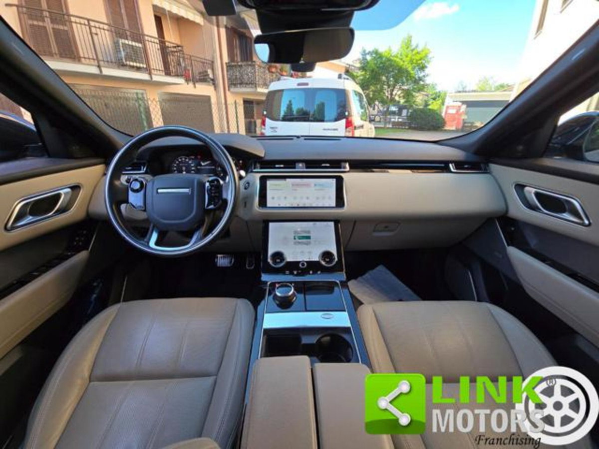 Land Rover Range Rover Velar 2.0D I4 240 CV R-Dynamic SE (5)