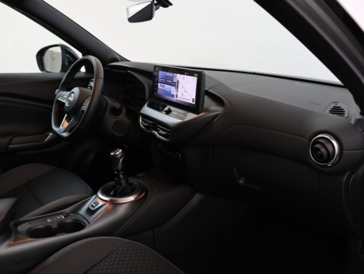 Nissan Juke 1.0 dig-t N-Connecta 114cv (12)