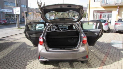 Toyota Yaris 1.0 5 porte (13)
