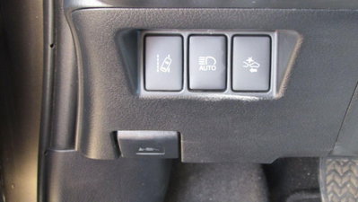 Toyota Yaris 1.0 5 porte (17)