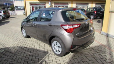 Toyota Yaris 1.0 5 porte (3)