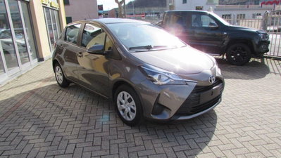 Toyota Yaris 1.0 5 porte (7)