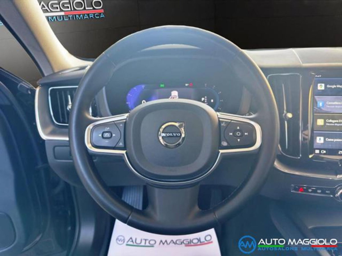 Volvo XC60 B4 automatico Core (14)