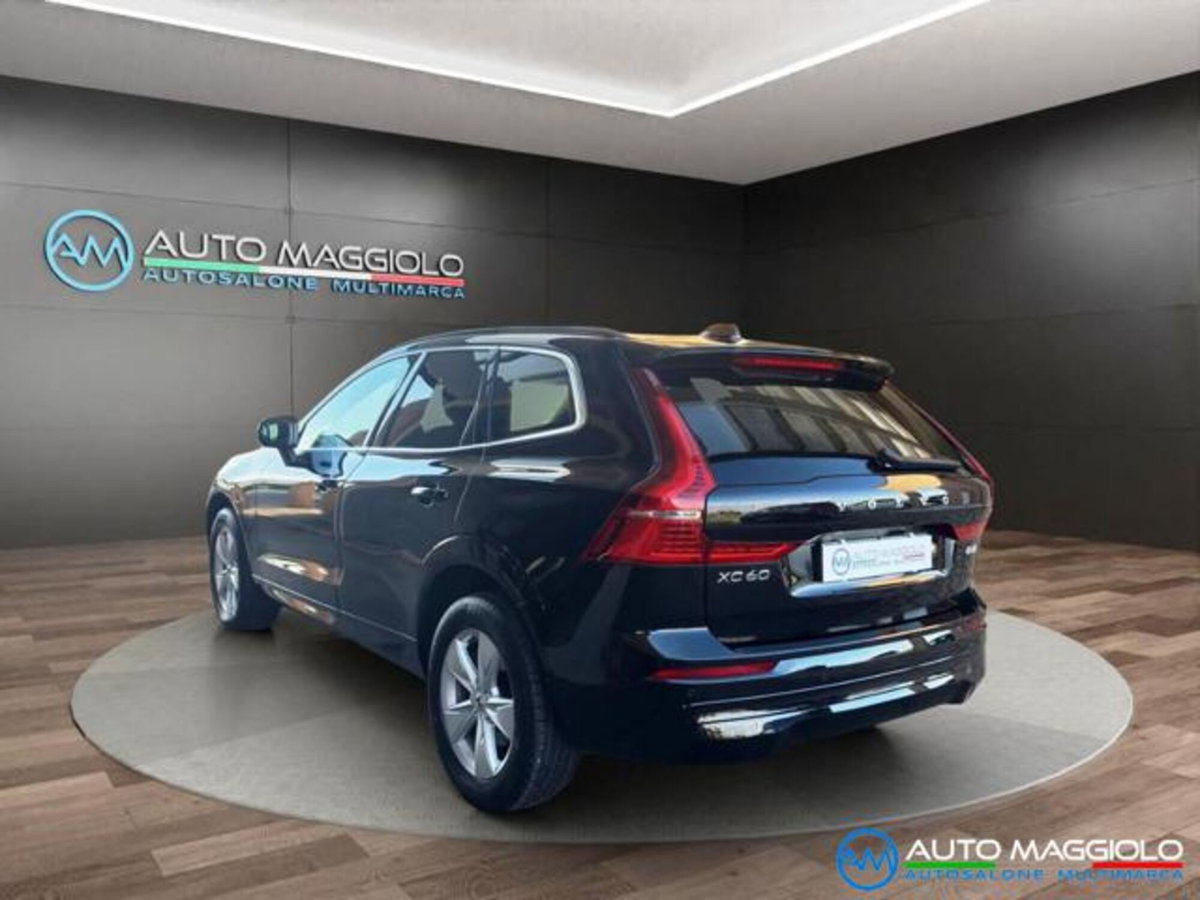 Volvo XC60 B4 automatico Core (7)