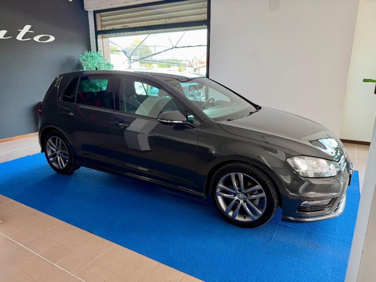 Volkswagen Golf 2.0 TDI 5p. Sport Edition BlueMotion Tech. (4)
