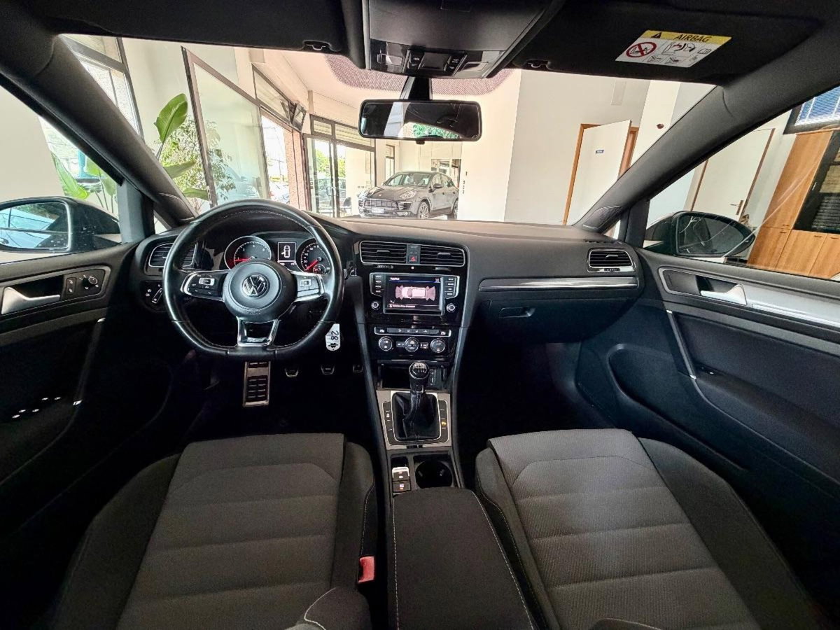 Volkswagen Golf 2.0 TDI 5p. Sport Edition BlueMotion Tech. (8)