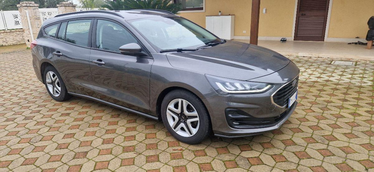 Ford Focus Station Wagon 1.5 TDCi 120 CV Start&Stop SW Plus (3)