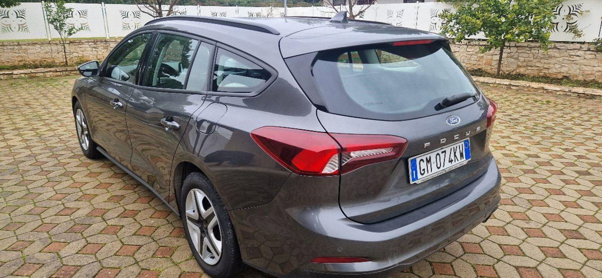 Ford Focus Station Wagon 1.5 TDCi 120 CV Start&Stop SW Plus (5)