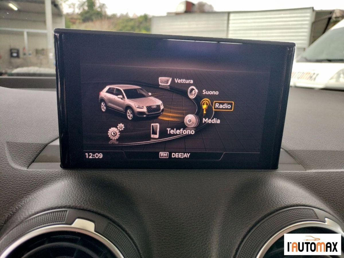 Audi Q2 Q2 30 TFSI Business (10)