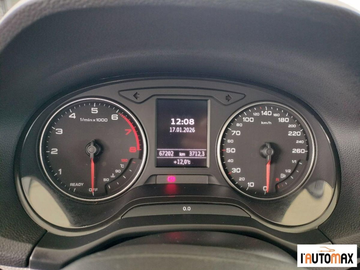 Audi Q2 Q2 30 TFSI Business (9)