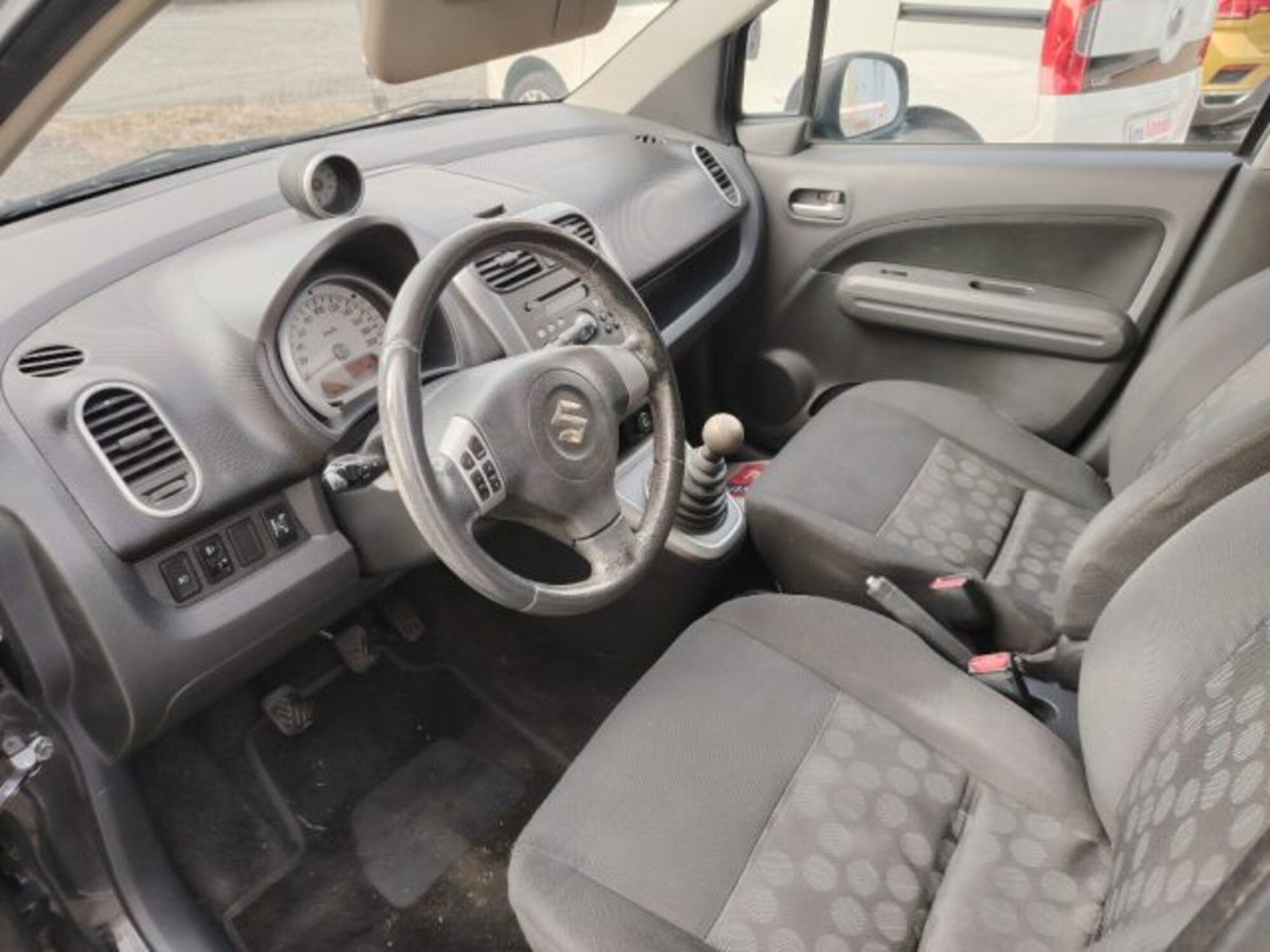 Suzuki Splash 1.0 GPL GLS (9)