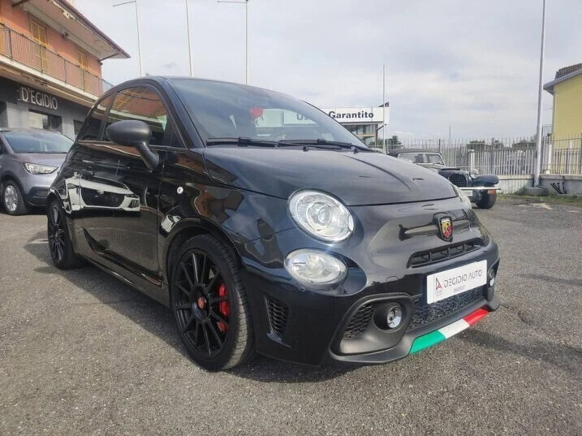 Abarth 695 695 1.4 Turbo T-Jet 180 CV Esseesse