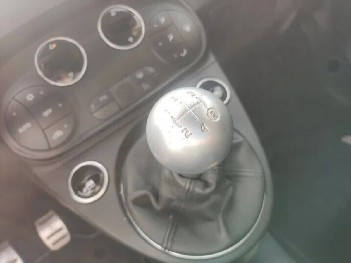 Abarth 695 695 1.4 Turbo T-Jet 180 CV Esseesse (15)
