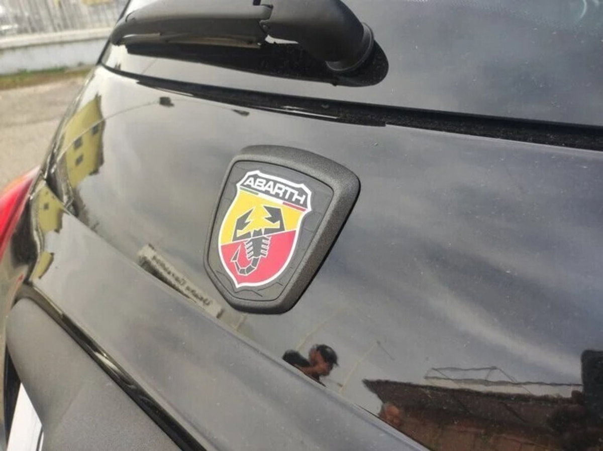 Abarth 695 695 1.4 Turbo T-Jet 180 CV Esseesse (18)