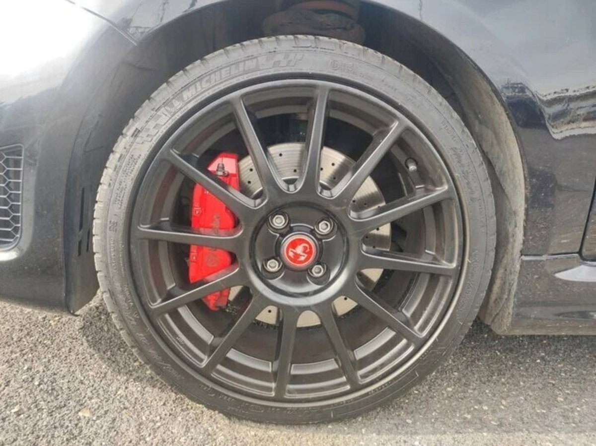 Abarth 695 695 1.4 Turbo T-Jet 180 CV Esseesse (9)