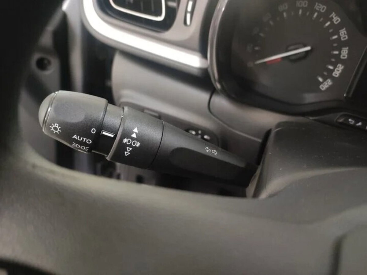 Citroen C3 PureTech 83 S&S C-Series (14)