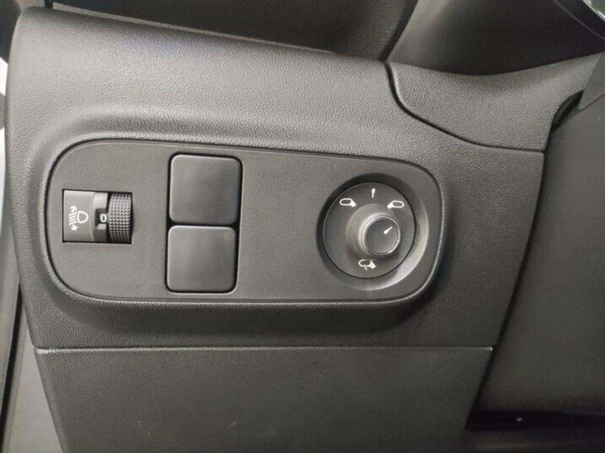 Citroen C3 PureTech 83 S&S C-Series (16)