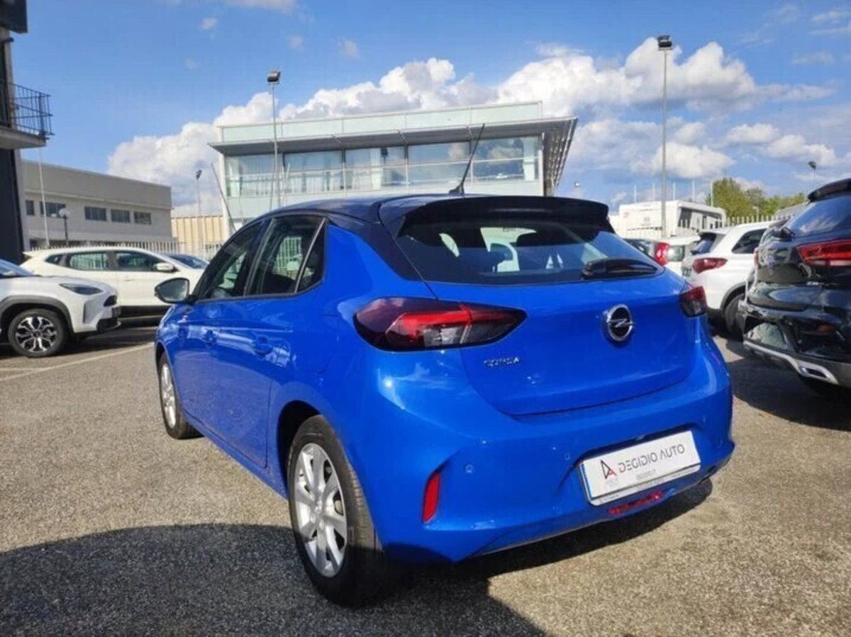 Opel Corsa 1.2 Edition (4)