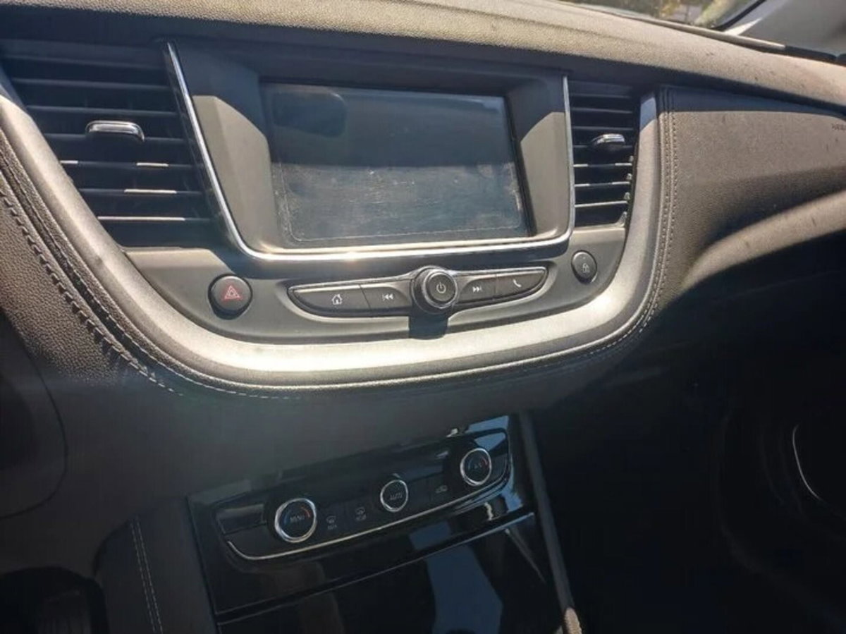 Opel Grandland X 1.5 diesel Ecotec Start&Stop aut. Design Line (15)