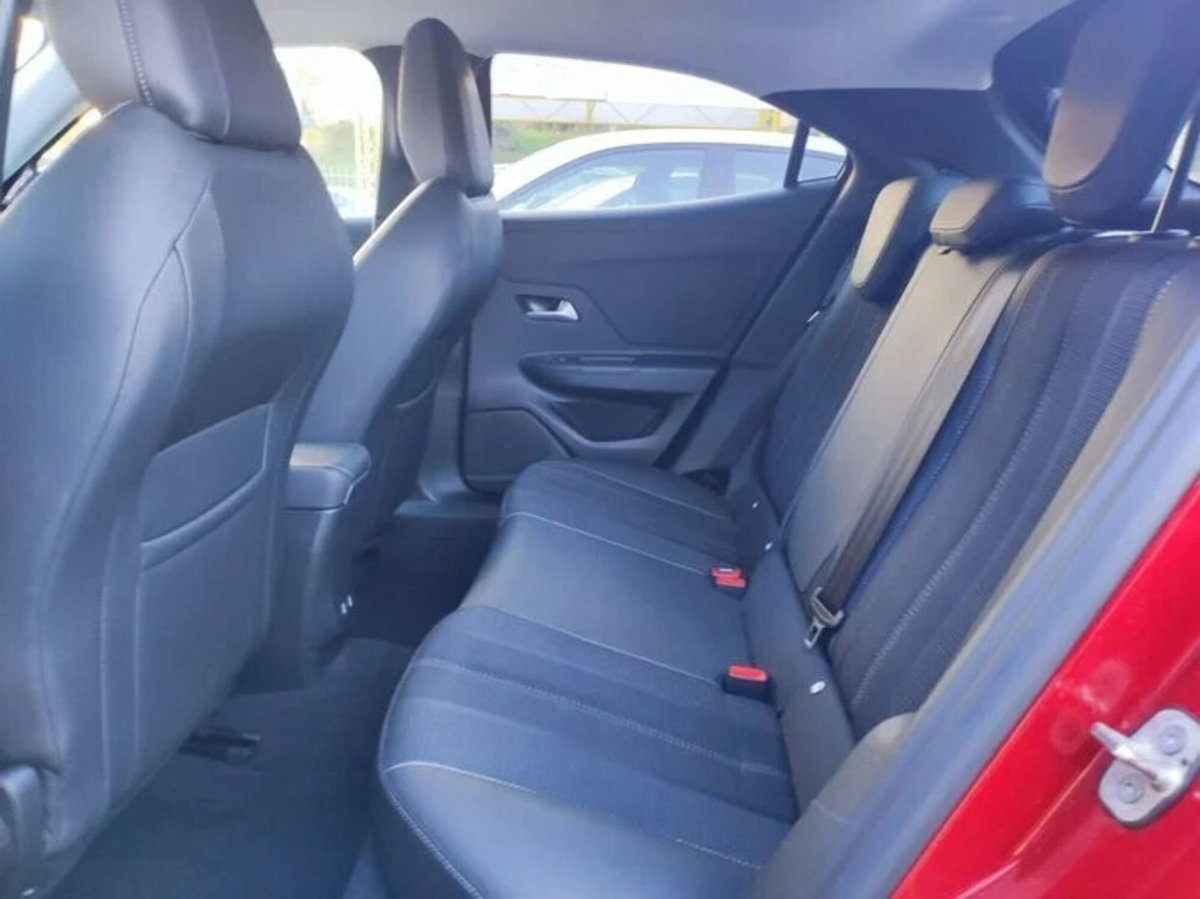 Opel Mokka 1.2 Turbo Elegance (16)