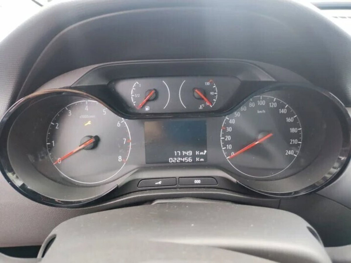 Opel Crossland 1.2 12V Start&Stop Edition (9)